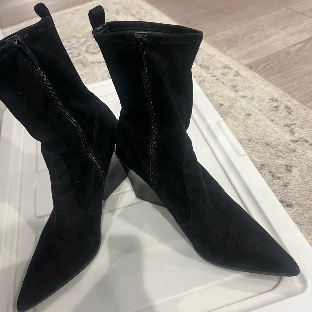 Kendall & Kylie Black Ankle Boots